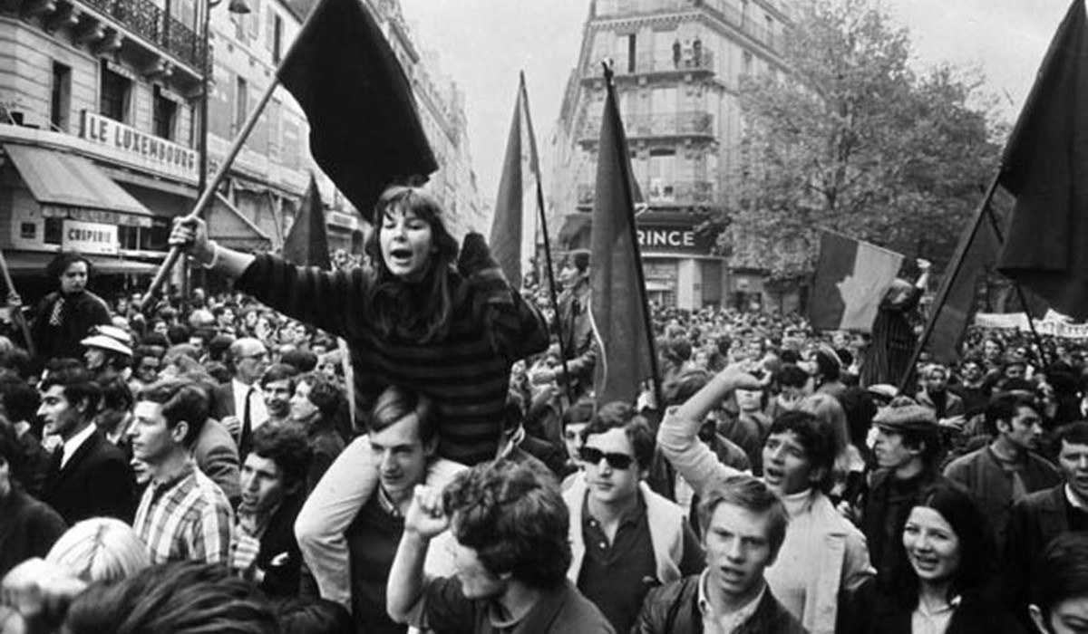 French school protests turn to riots, and fire guts Limoges's 19th-century city hall